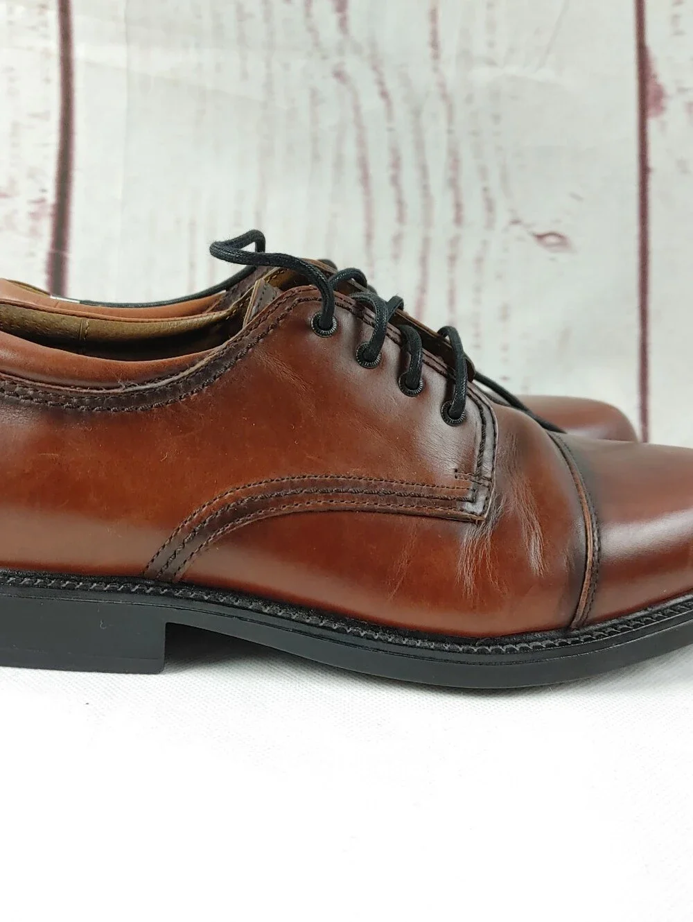Dockers Men's Brown Leather Cap-Toe Dress Shoes Size 9.5W
